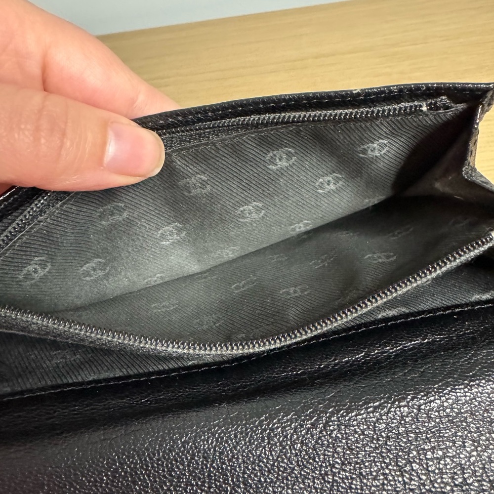 CHANEL Classic Black Leather Wallet - Picture 13 of 16